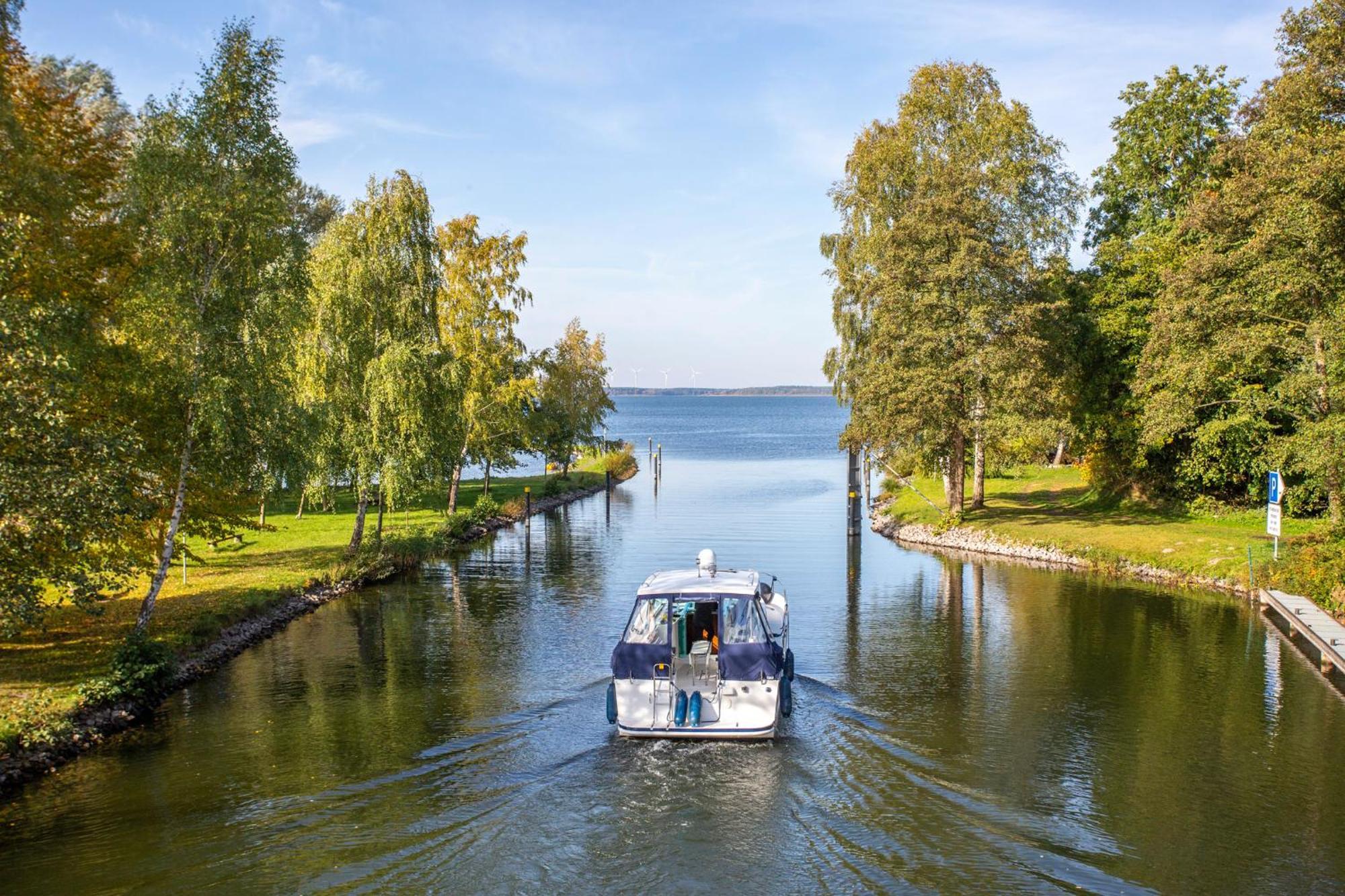 Ferienhaus Schwanensee Fuenfseen Buitenkant foto
